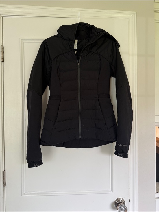 lululemon athletica Jackets & Blazers - lululemon athletica Black Hooded Puffer Jacket